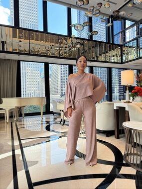 NWT Mina Monroe / Love Poem "Batwing Beauty Pant Set" Size Medium
